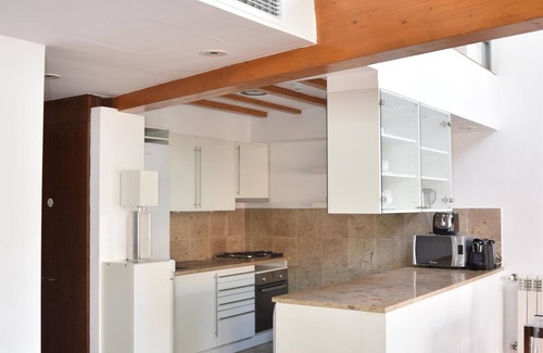 Principe Real Apartment | Discover The Principe Real Lisbon Apartment with Spa & Hot Tub