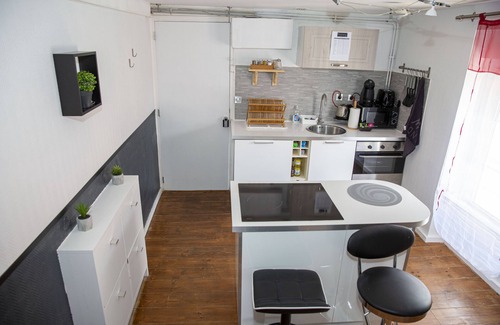 La Chapelle-en-Serval Apartment | Elegant Retreat Near Roissy and Parc Astérix - 10/10 Rated