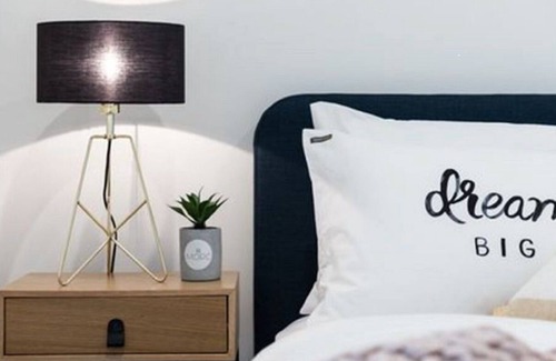 Southbank Hotel | Stylish Private 1 BDR Apartment in Southbank, Family-Friendly
