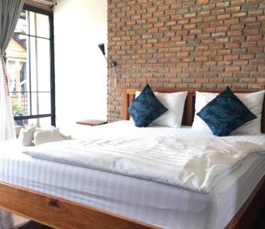 Chiang Khan Hotel | Child-Friendly Haven: The Pud Dee with 9.1/10 Rating