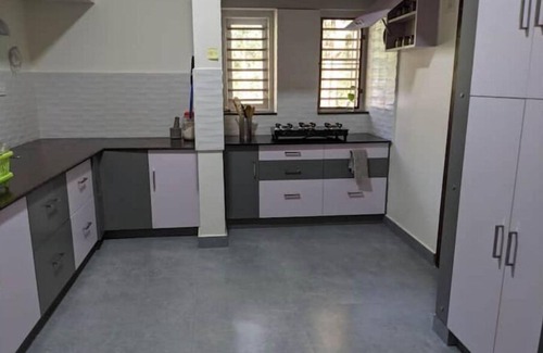 Sulthan Bathery House | Discover Pulpally White Villa: Family-Friendly Retreat in Wayanad