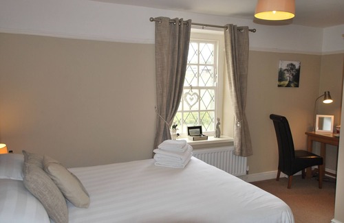 Kendal Bed & Breakfast | Discover the Punchbowl Hotel: Rated 9.6 with Pool & Breakfast