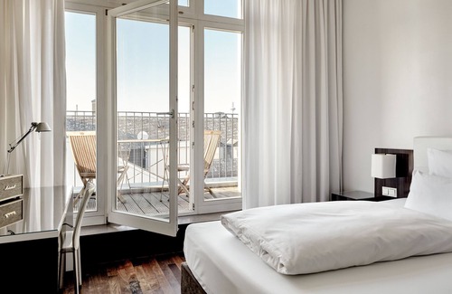 Frankfurt Hotel | Explore The Pure: Spa, Restaurant & Family-Friendly Stays