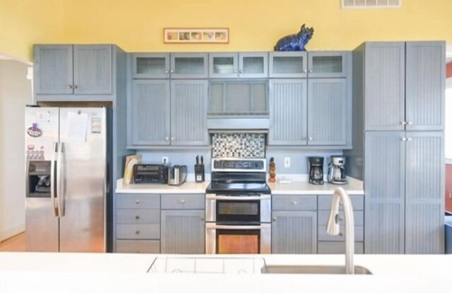 Bethany Beach House | Relaxing Family Retreat at The Purple House in Bethany Beach