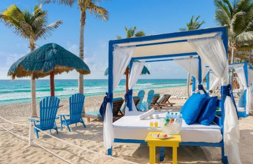 Punta Cancun Resort | Experience The Pyramid Cancun - All Inclusive Luxury Stay