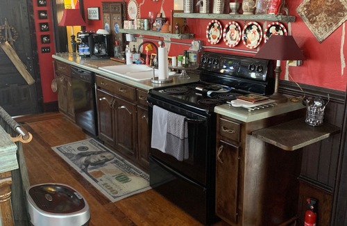 Fayetteville Apartment | Experience the Pythian Building Penthouse in City Square