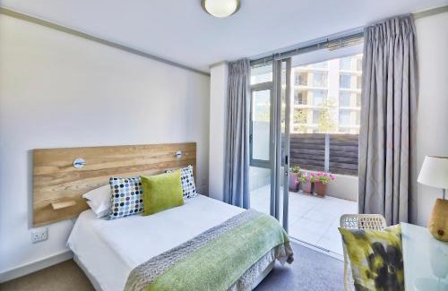 Claremont Apartment | Elegant Quadrant Apartments with Pool and Spa Amenities