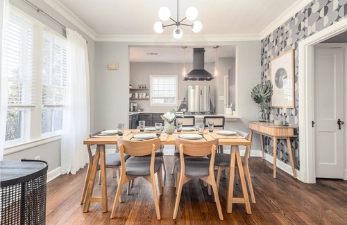 Vollintine-Evergreen House | Charming Updated 1920's Mid-Century Boho Bungalow in Memphis