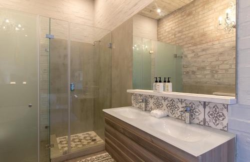 Kenton on Sea House | Oceanfront Retreat at The Quarter Deck - Rated 9/10