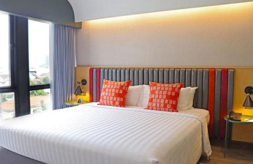 Phra Khanong Hotel | Relaxing Oceanfront Retreat at The Quarter Onnut by UHG