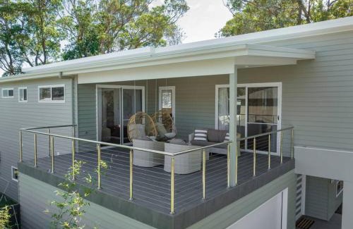 Callala Bay House | Experience The Quarterdeck: 4-Star Oceanfront Getaway