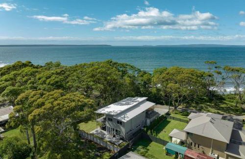 Callala Bay House | Experience The Quarterdeck: 4-Star Oceanfront Getaway
