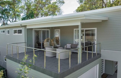 Callala Bay House | Experience The Quarterdeck Summa with Oceanfront Views
