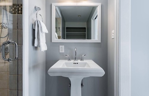 French Quarter Apartment | Guest Rated: The Quarters on Vendue - One Bedroom Loft