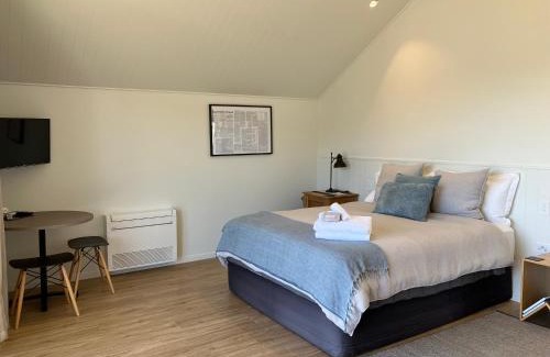 Lake Tekapo Apartment | Elegant Quarters Unit 2 by Lake Tekapo - Rated 9.4/10