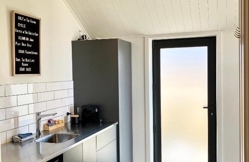 Lake Tekapo Apartment | Elegant Quarters Unit 2 by Lake Tekapo - Rated 9.4/10