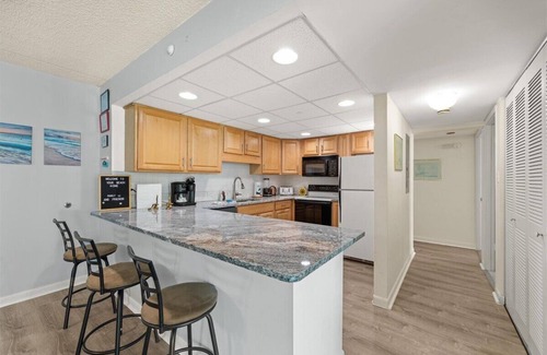 North Ocean City House | Experience Breathtaking Ocean Views at The Quay 2005