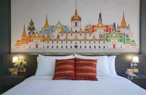 Sukhumvit Hotel | Discover The Qube Fifty Hotel: Rated 9.2 with Spa & Dining
