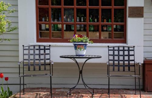 Quechee Hotel | Welcoming Quechee Inn at Marshland Farm with Family-Friendly Perks