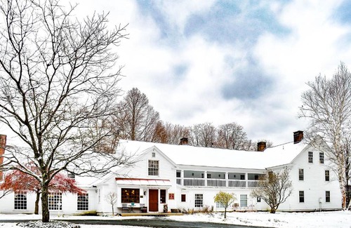 Quechee Hotel | Welcoming Quechee Inn at Marshland Farm with Family-Friendly Perks