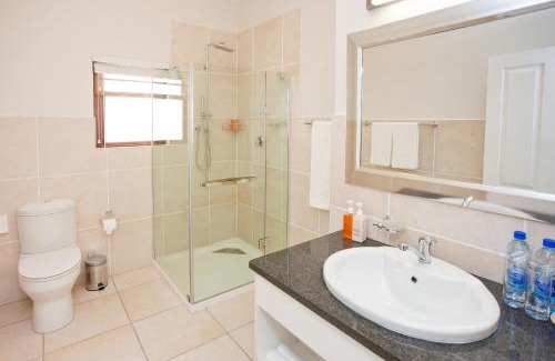 Calitzdorp House | Experience The Queen Of Calitzdorp with Ocean Views & Pool
