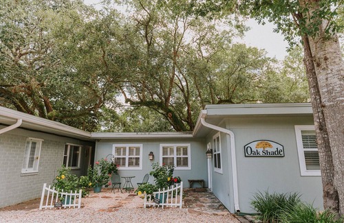 Biloxi Cottage | Prime Ocean Springs Location - The Queen Suite Awaits!
