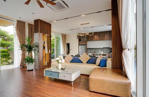Ngu Hanh Son Villa | The Querencia Alma Luxury pool villa with Sauna - Free Pick up and Full AC