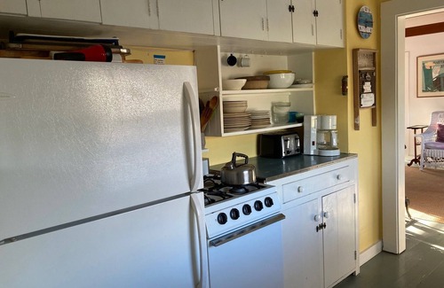 Pocomo Cottage | Unforgettable Traditional Nantucket Vacation with Ocean View