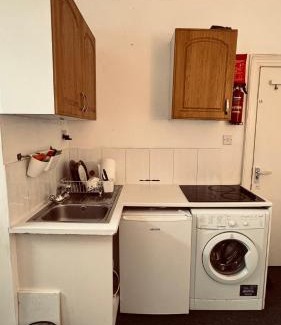 Brent Apartment | the quite one