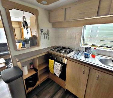 Girvan Apartment | Cozy Rabbit Hill Holiday Home: Pet Friendly & Family Fun