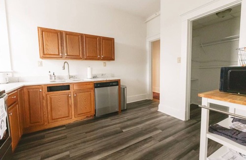Martinsburg Apartment | The Rad Pad- one bedroom apartment