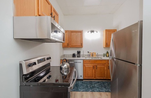 Martinsburg Apartment | The Radiant Residence