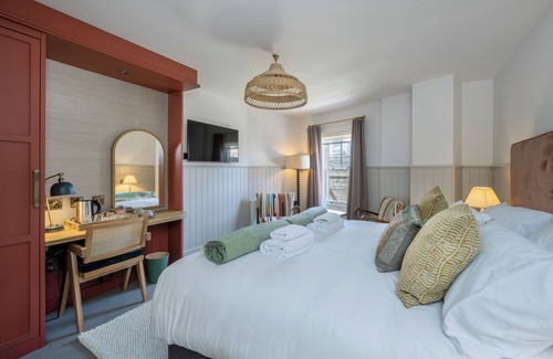 Worthing Hotel | Experience The Railway Hotel Worthing: Guest Rated 9.6/10