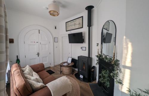 Cullybackey Apartment | Experience The Railway Sleeper: Guest Rated 9.8/10