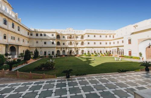 Amer Fort Road Hotel | Experience The Raj Palace: 5-Star Oceanfront Retreat