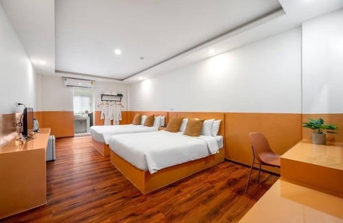 Minburi Hotel | Discover The Ram Hotel: Family-Friendly with Breakfast Included