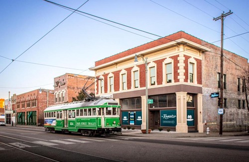 South Main Historic District Apartment | Discover The Rambler: Pet-Friendly Retreat with Pool Access