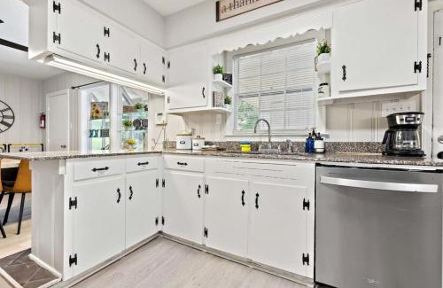 Mobile House | Family-Friendly Retreat: The Ranch with Yard & Patio