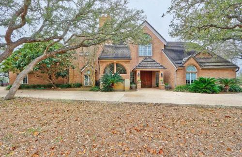 Wimberley House | Discover The Ranch at Wimberley - Family-Friendly Retreat