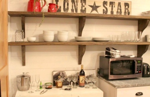 Fredericksburg Cabin | Discover The Ranch@Fredericksburg - Pet Friendly Retreat