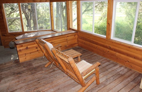 Hatch Cabin | Tranquil Ranch House with River Views and Top Amenities