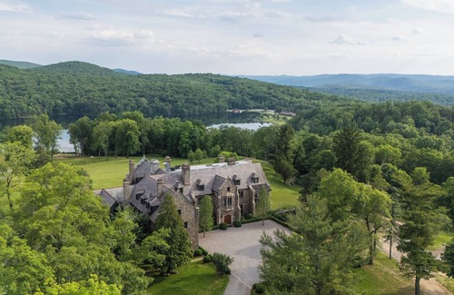 Sloatsburg Hotel | The Ranch Hudson Valley