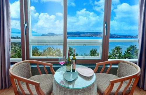Dolsan-eup House | Pet-Friendly Stay at The Raon Pension - Rated 10/10!