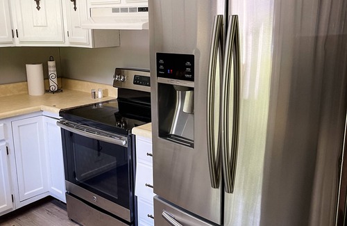Webster Springs House | Experience The Raven Retreat: River Views & Pet Friendly!
