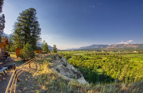 East Kootenay Other | Explore The Raven's Nest Resort & Campground: Pet-Friendly Escape