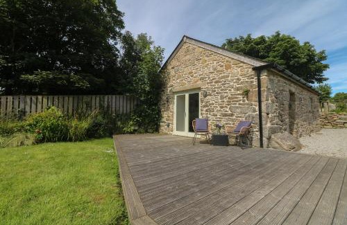 Helford Passage House | Discover The Reading Room: Rated 9.5/10 by Guests