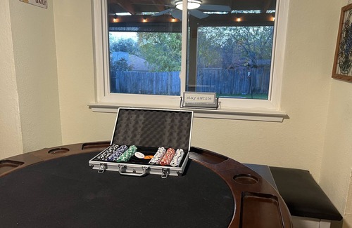 West Oak Hill House | Ideal 3-Bedroom Retreat Near Downtown Austin with Pool