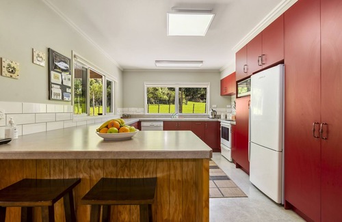 Lake Okareka House | Guest Rated 10/10: The Red Barn - Lake Okareka Getaway