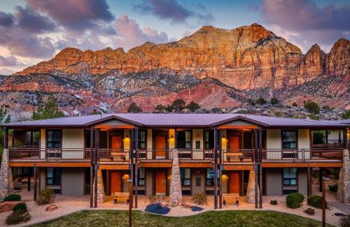 Zion National Park South Entrance Hotel | Explore The Lodge at Zion Country: Oceanfront Getaway