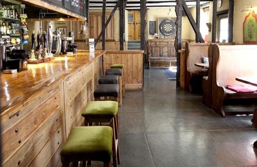 Chulmleigh Bed & Breakfast | Welcome to The Red Lion: Family-Friendly with Breakfast Included
